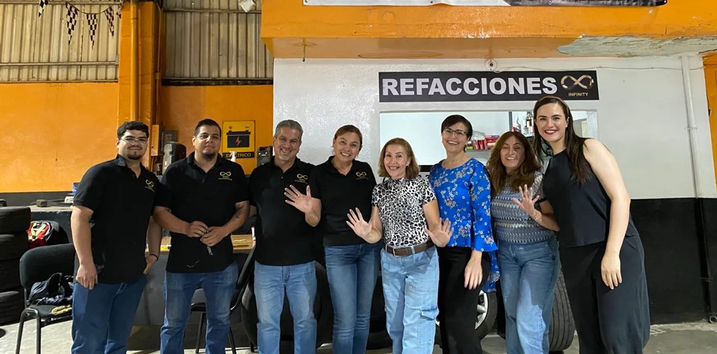 Generación de ZONA SEGURA con el equipo de Infinity Continental en el taller de León